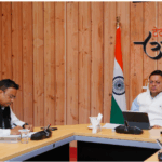 मुख्यमंत्री  पुष्कर सिंह धामी ने मुख्यमंत्री आवास से वर्चुअल बैठक के दौरान सभी जिलाधिकारियों को दिये।