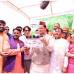 मुख्यमंत्री  पुष्कर सिंह धामी ने धारकोट देहरादून में ‘‘गौदान की पुकार’’ फिल्म के मुहूर्त शॉट को क्लैप किया।