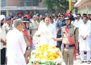 पूर्व मुख्यमंत्री मेजर जनरल भुवन चंद्र खंडूड़ी (से.नि) की अंतिम यात्रा में उमड़ा जनसैलाब