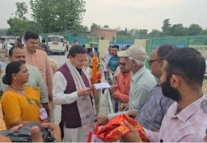 माननीय मुख्यमंत्री ने कैंप कार्यालय परिसर लोहियाहेड में पौधारोपण कर पर्यावरण संरक्षण का संदेश दिया।