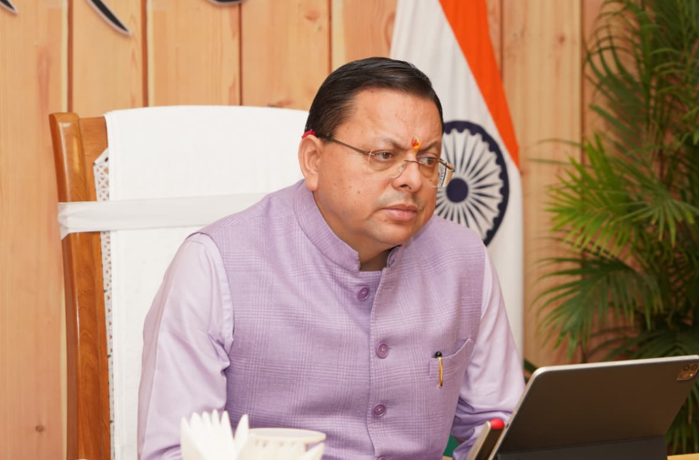 15 अक्टूबर तक किसी भी स्थिति में प्रदेश की सभी सड़कों को किया जाए गड्ढामुक्त