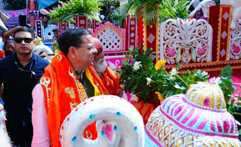 टपकेश्वर महादेव की भव्य शोभायात्रा में शामिल हुए मुख्यमंत्री श्री पुष्कर सिंह धामी