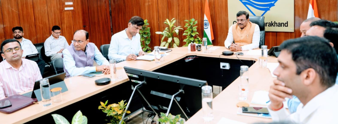 टिहरी झील को ग्लोबल डेस्टिनेषन के रूप में विकसित करने को लेकर मुख्य सचिव ने ली बैठक