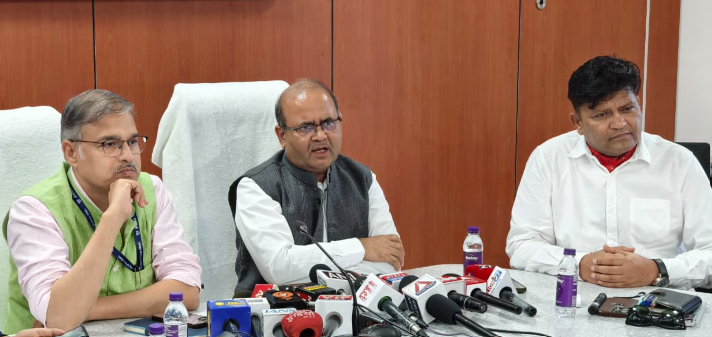 सचिव आपदा प्रबंधन ने दल का यूएसडीएमए में स्वागत किया